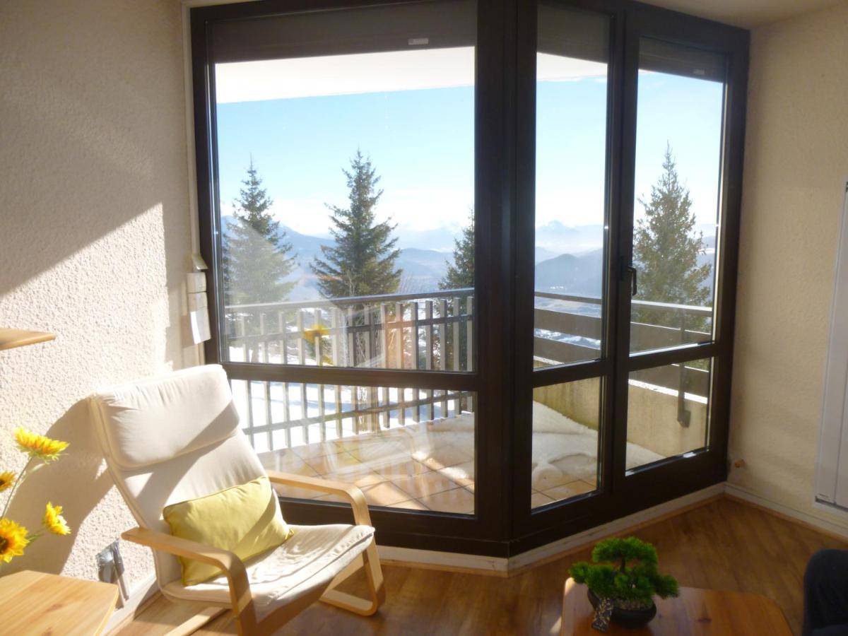 Studio Entier Au Calme Avec Vue Panoramique Exceptionelle A 1500M Apartment Comboursiere Bagian luar foto